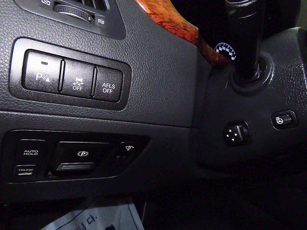 HYUNDAI Equus 2010 Negro - Importación desde Corea - HF Imports Iquique - Foto 16