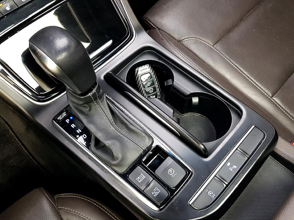 HYUNDAI Grandeur - Vista 12