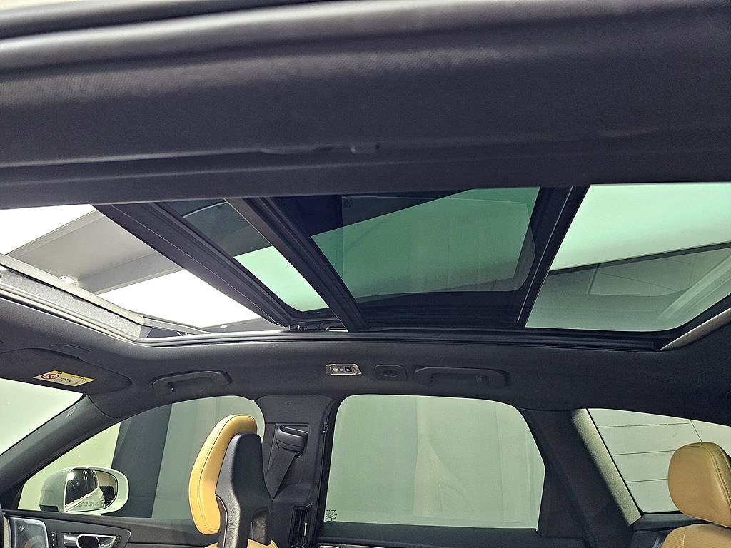 Volvo XC60 - Vista 12