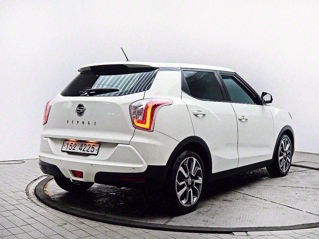 Ssangyong Tivoli - Vista 7