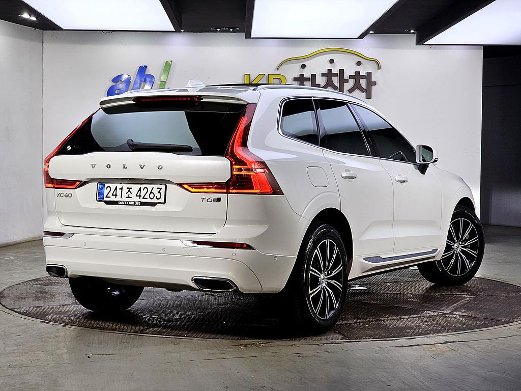 Volvo XC60 - Vista 4