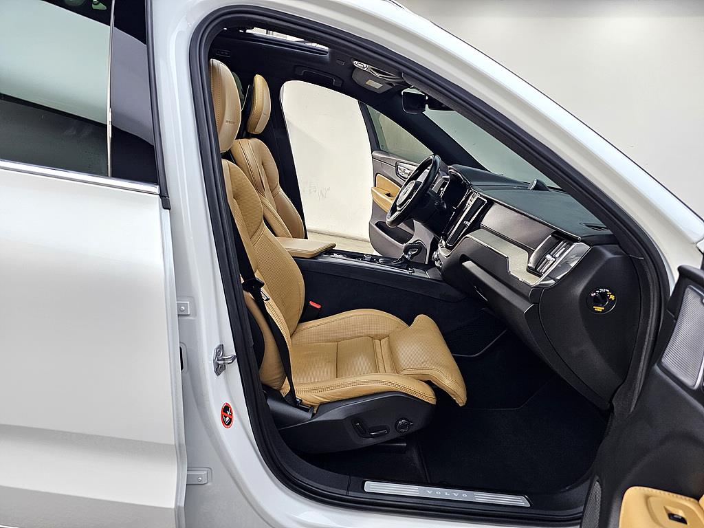 Volvo XC60 - Vista 11