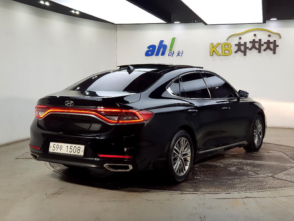 HYUNDAI Grandeur - Vista 4