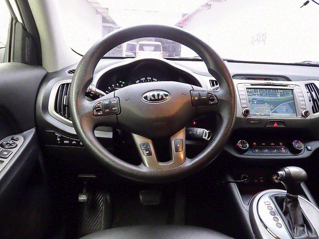 KIA Sportage - Vista 6
