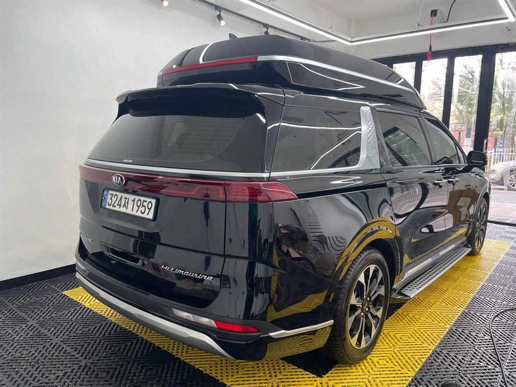 KIA Carnival - Vista 4