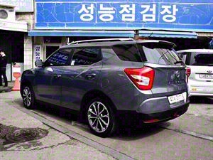 Ssangyong Tivoli - Vista 8