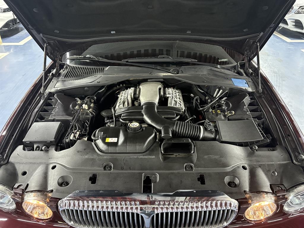 Jaguar Daimler - Vista 9