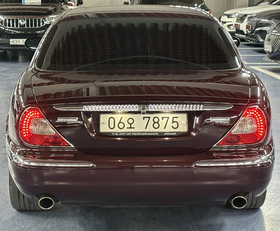 Jaguar Daimler - Vista 4