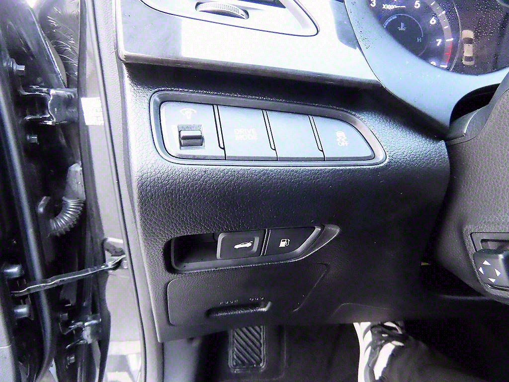 HYUNDAI Grandeur - Vista 12