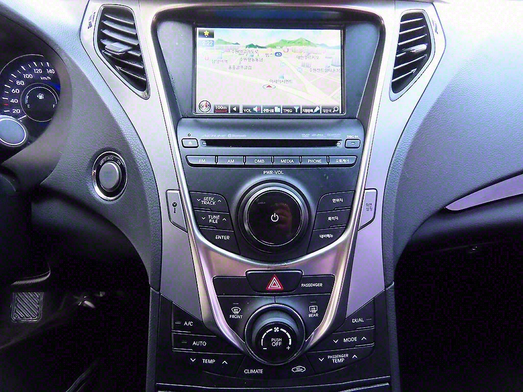 HYUNDAI Grandeur 2013 Negro - Importación desde Corea - HF Imports Iquique - Foto 13