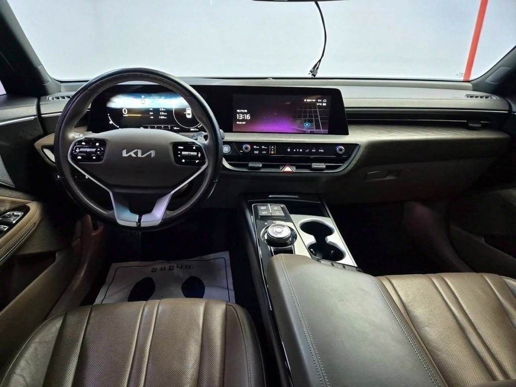 KIA K8 - Vista 7
