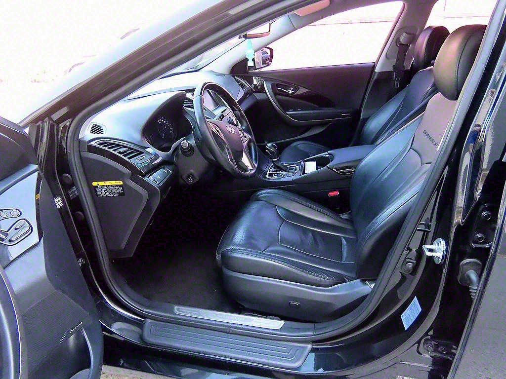 HYUNDAI Grandeur - Vista 5