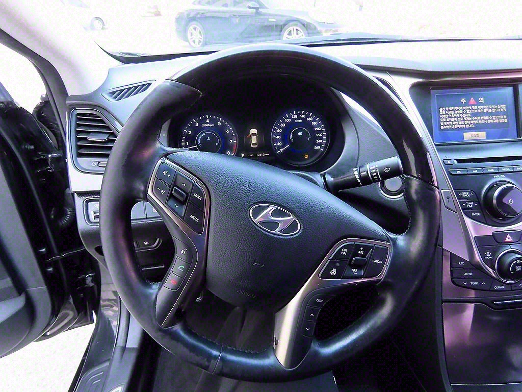 HYUNDAI Grandeur - Vista 8