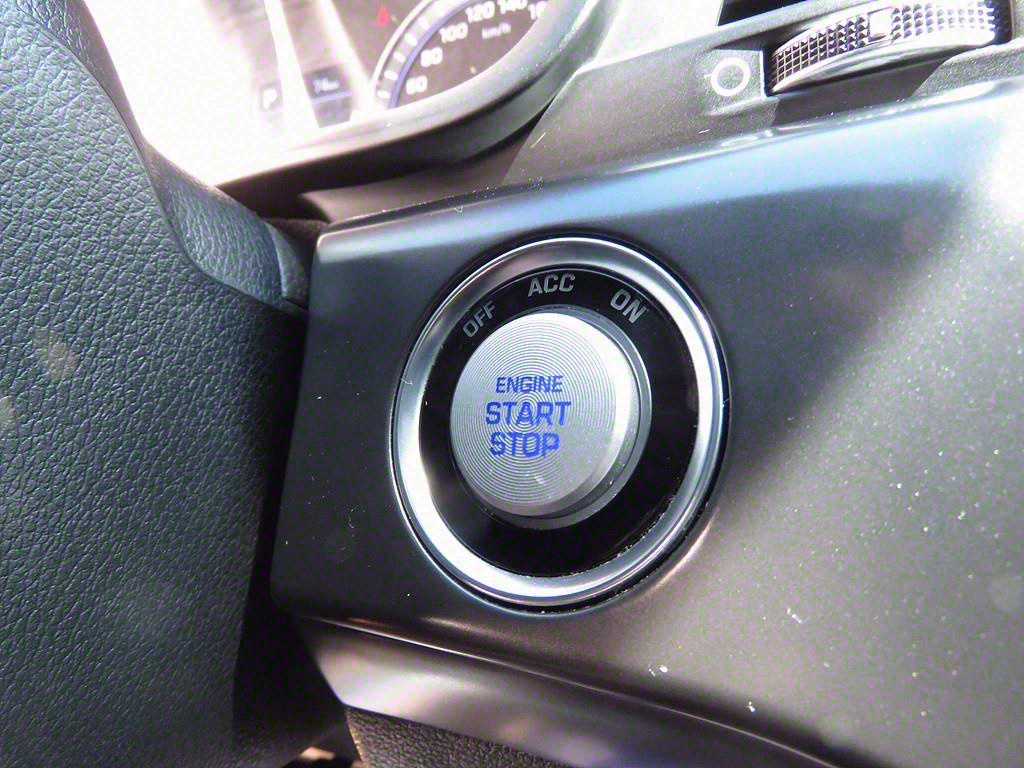 HYUNDAI Sonata - Vista 12