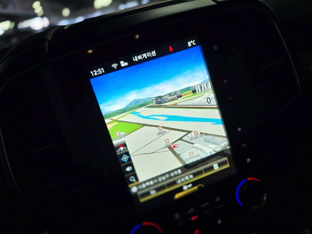 SAMSUNG QM6 - Vista 11