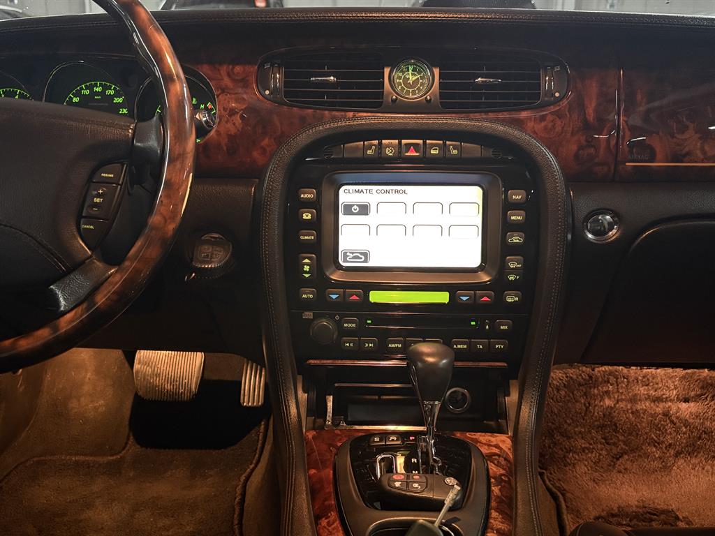 Jaguar Daimler 2006 Café - Importación desde Corea - HF Imports Iquique - Foto 13