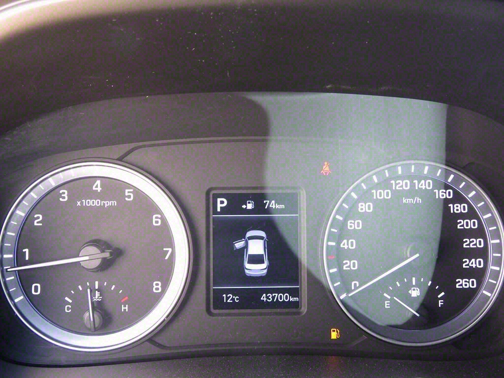 HYUNDAI Sonata - Vista 7