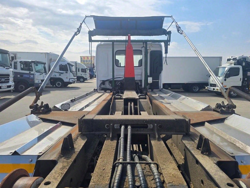 medium and large cargo apChoukJingae - Vista 9