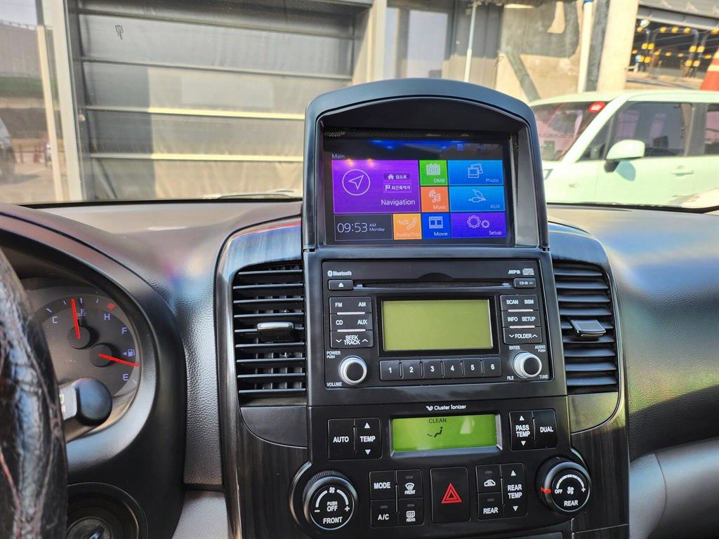 KIA Carnival - Vista 9