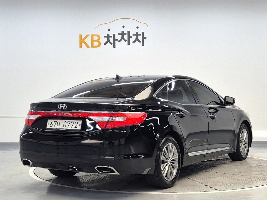 HYUNDAI Grandeur 2015 Negro - Importación desde Corea - HF Imports Iquique - Foto 18