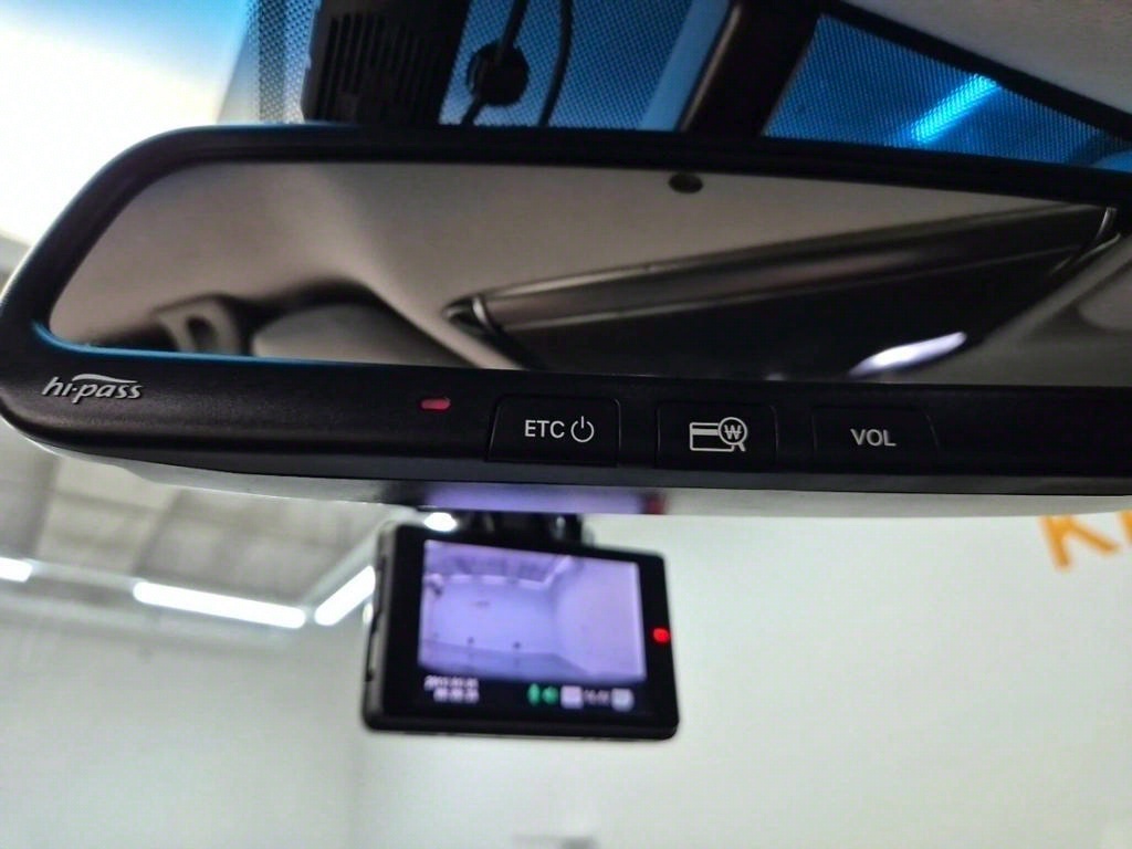 HYUNDAI Grandeur - Vista 12