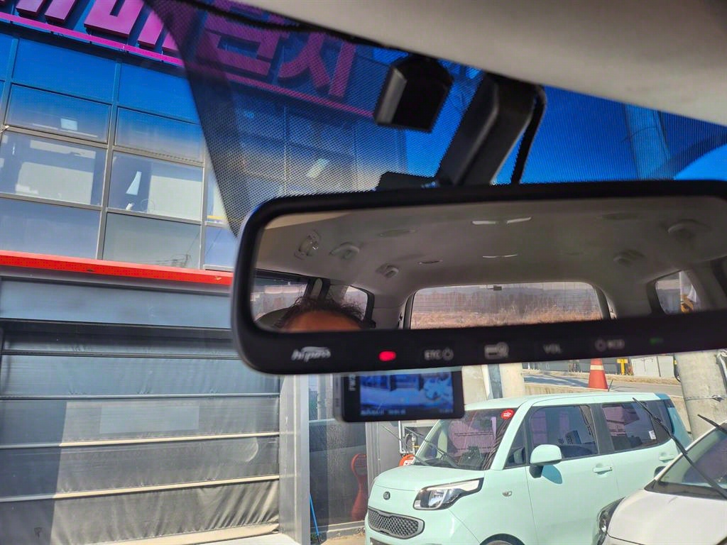 KIA Carnival - Vista 8