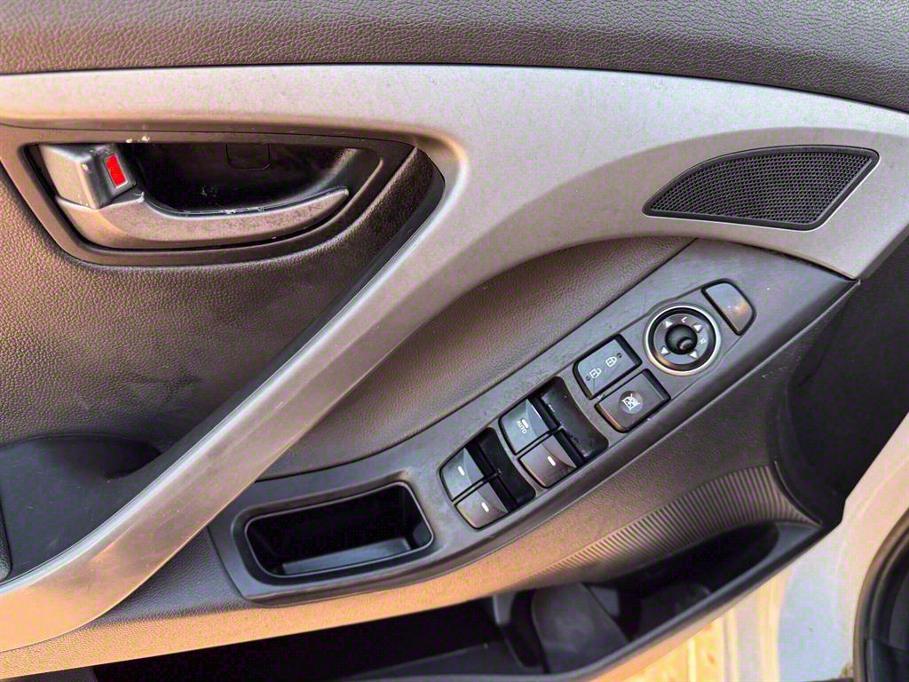 HYUNDAI Avante 2014 Blanco - Importación desde Corea - HF Imports Iquique - Foto 11