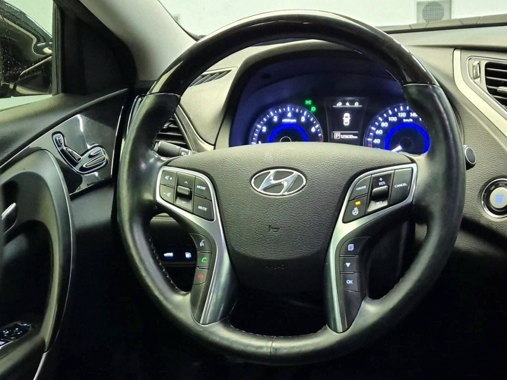 HYUNDAI Grandeur - Vista 7