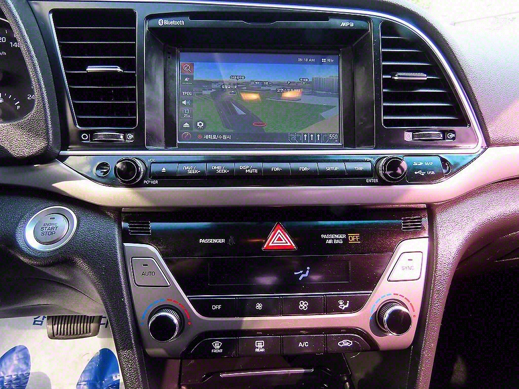 HYUNDAI Avante 2016 Gris - Importación desde Corea - HF Imports Iquique - Foto 13