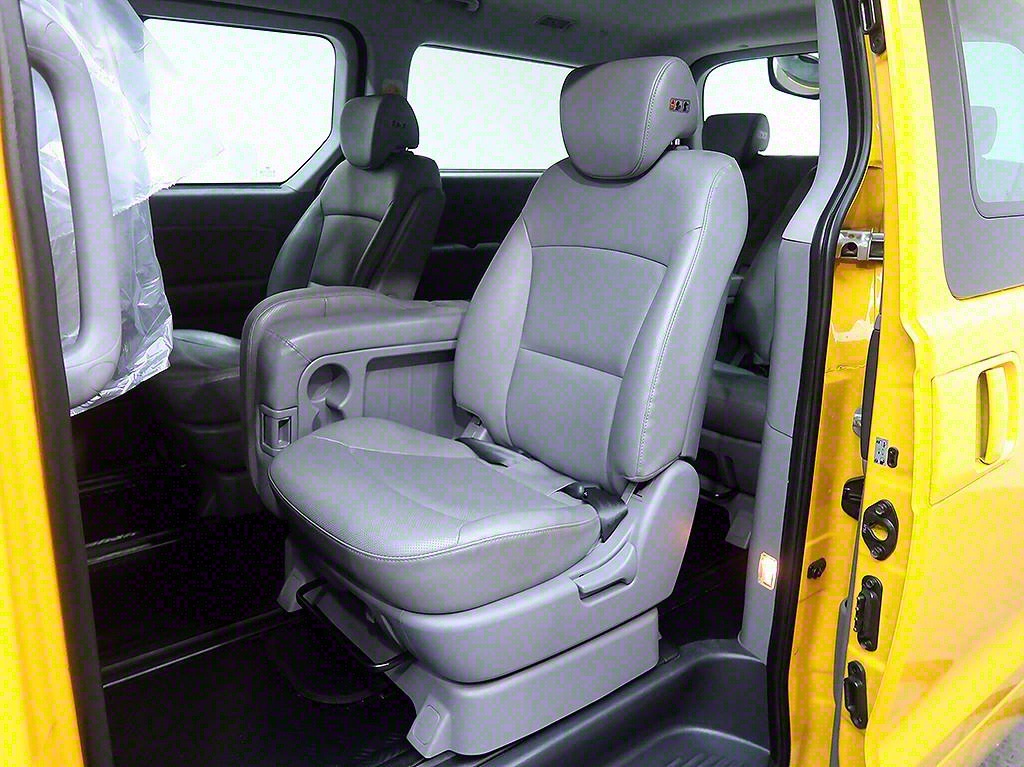 HYUNDAI Starex 2019 Amarillo - Importación desde Corea - HF Imports Iquique - Foto 13