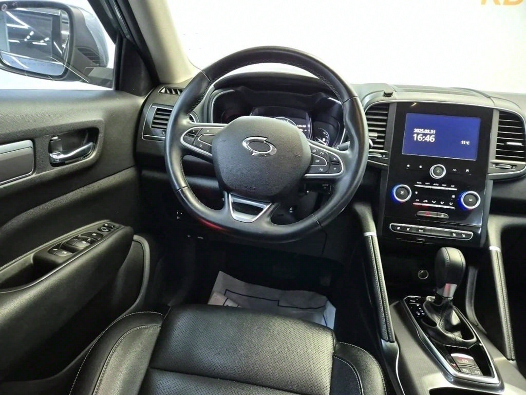 SAMSUNG QM6 - Vista 9