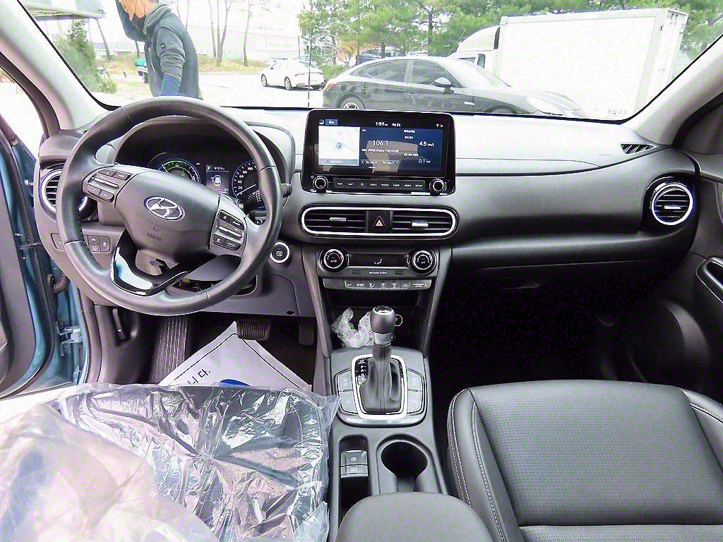 HYUNDAI Kona - Vista 7