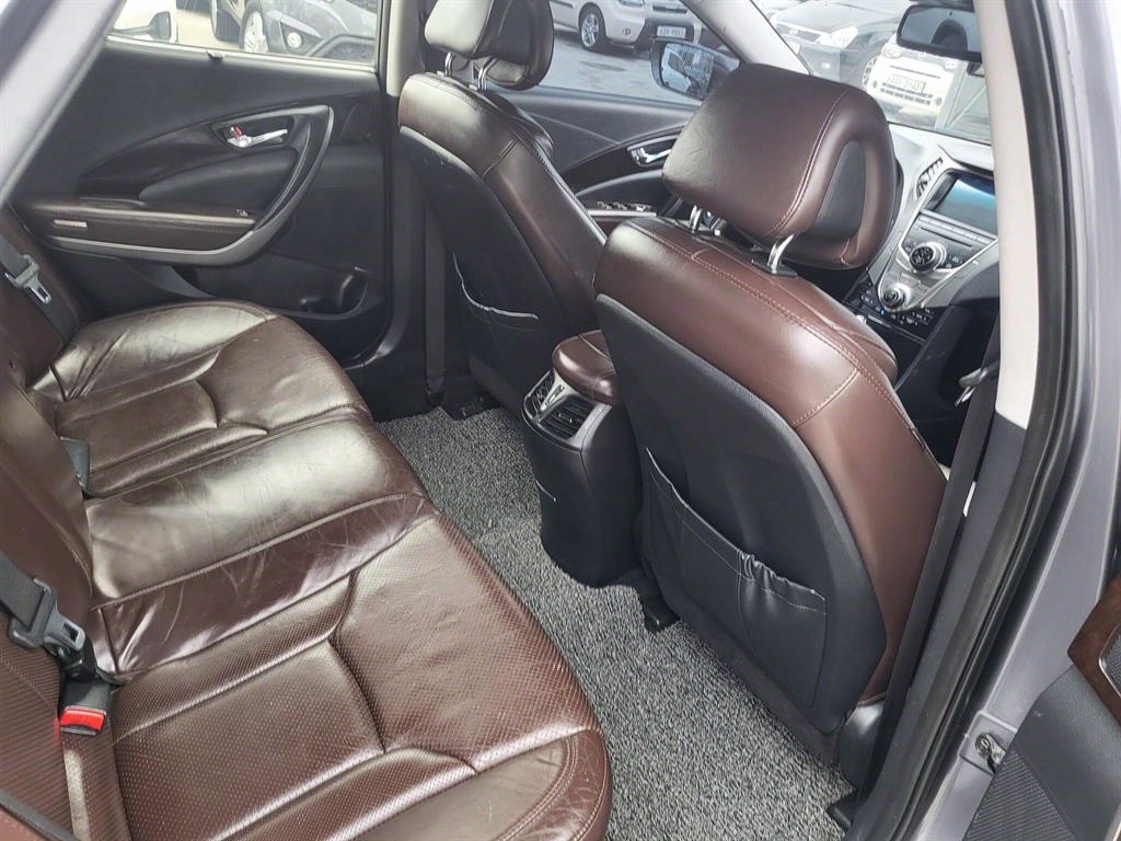 HYUNDAI Grandeur - Vista 6