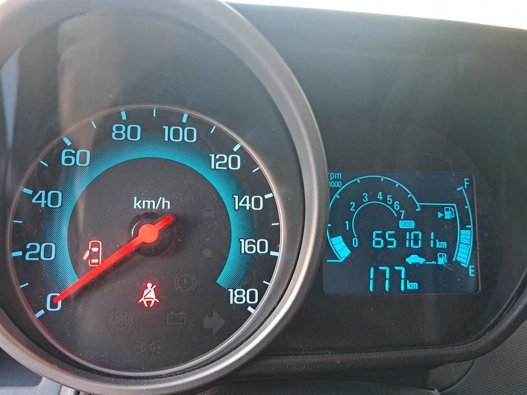 Chevrolet Spark - Vista 6