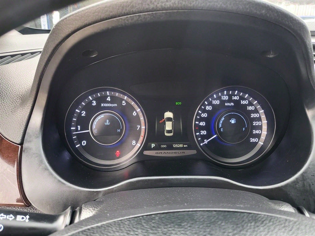 HYUNDAI Grandeur 2012 Gris - Importación desde Corea - HF Imports Iquique - Foto 14