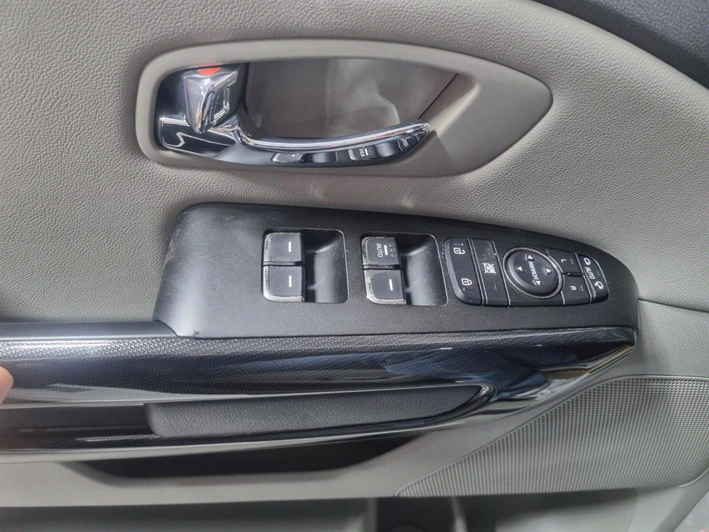 KIA Carnival 2016 Blanco - Importación desde Corea - HF Imports Iquique - Foto 16