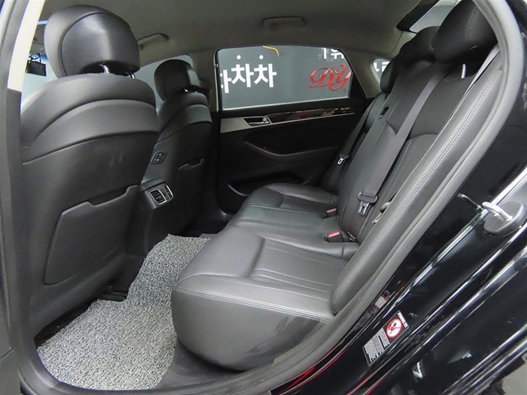 Genesis G80 - Vista 6