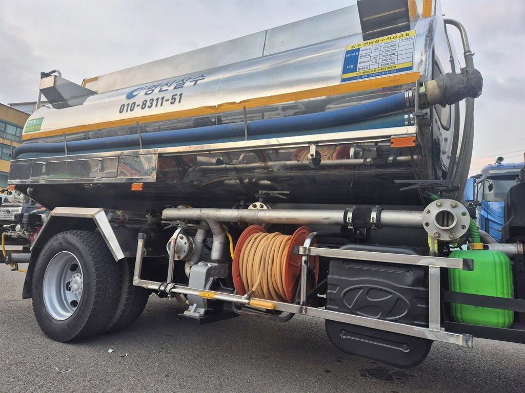 medium and large cargo Rory - Vista 9