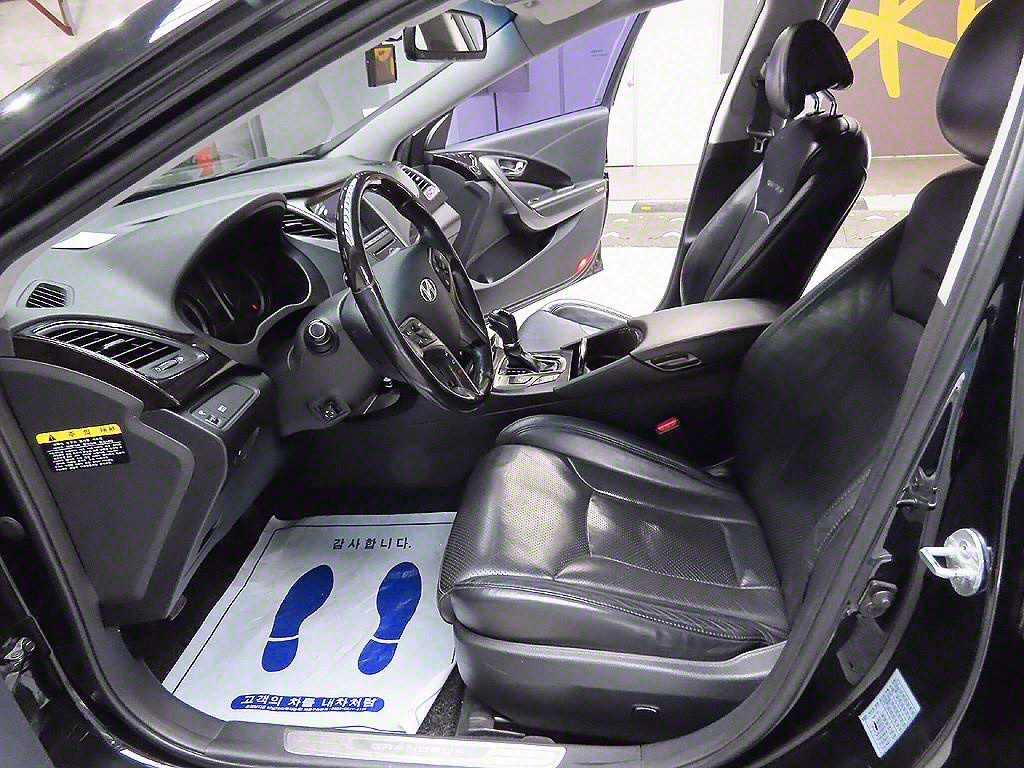HYUNDAI Grandeur 2014 Negro - Importación desde Corea - HF Imports Iquique - Foto 11