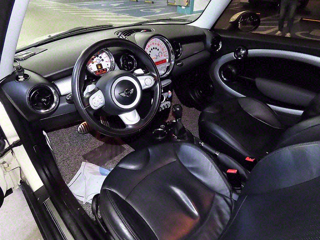 Mini Clubman - Vista 4