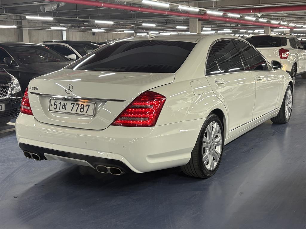 Mercedes Benz S Class - Vista 5