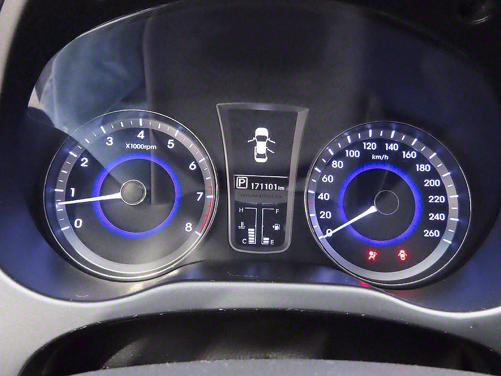 HYUNDAI Grandeur - Vista 11