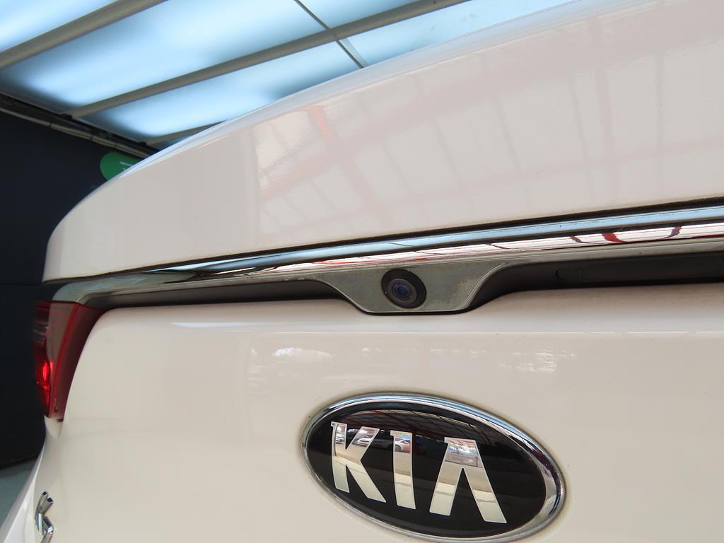 KIA K7 2016 Blanco - Importación desde Corea - HF Imports Iquique - Foto 16