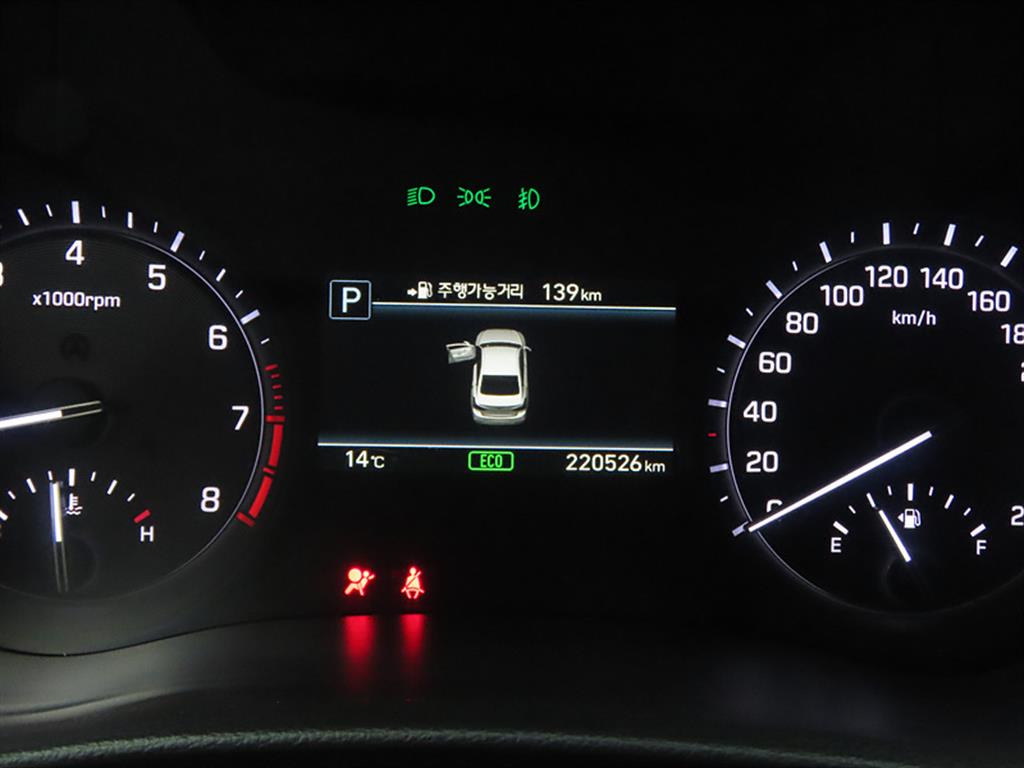 Genesis G80 - Vista 8