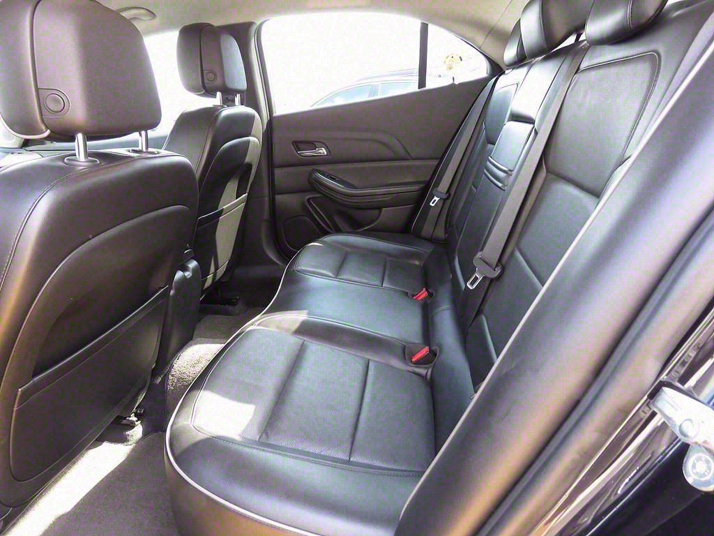 Chevrolet Malibu - Vista 6