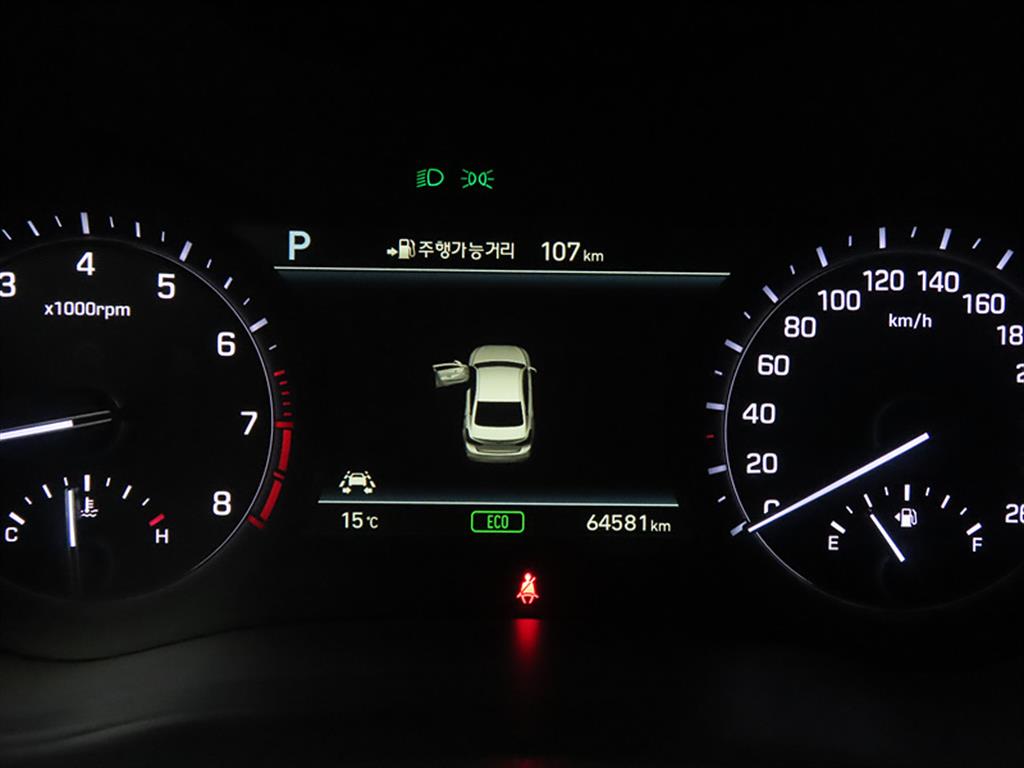 Genesis G80 - Vista 8