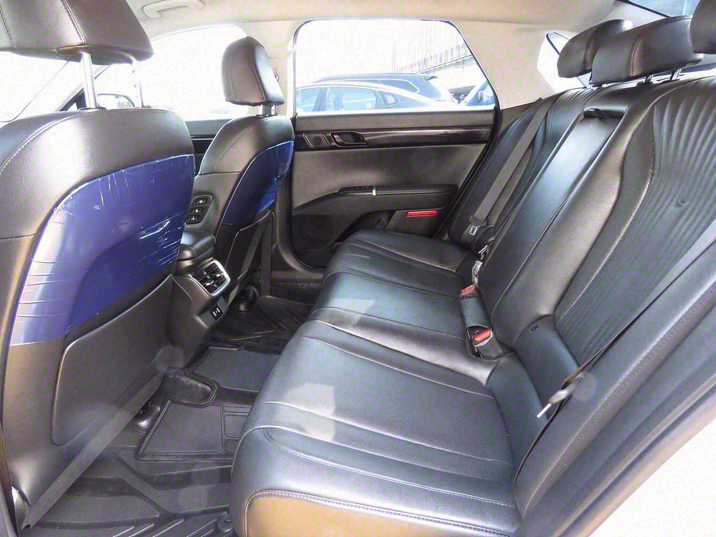 HYUNDAI Grandeur - Vista 6