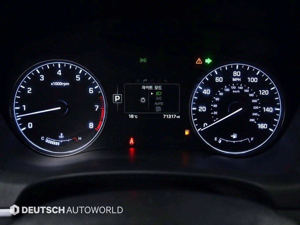 HYUNDAI Genesis - Vista 8