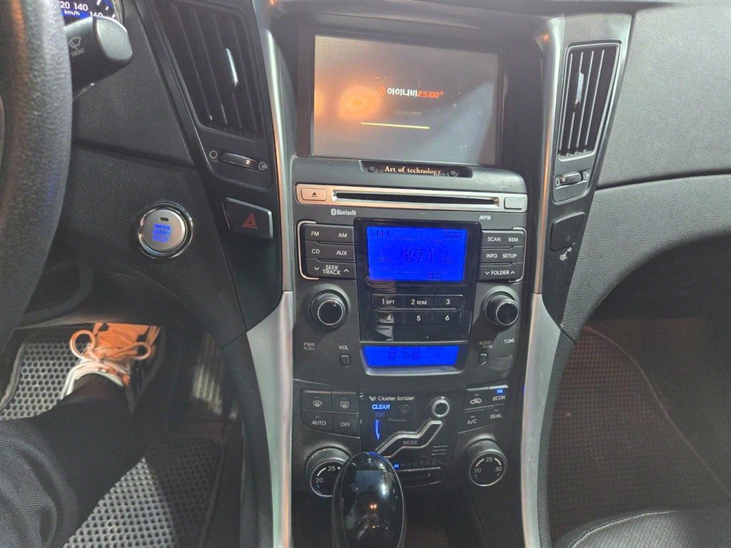 HYUNDAI Sonata - Vista 9