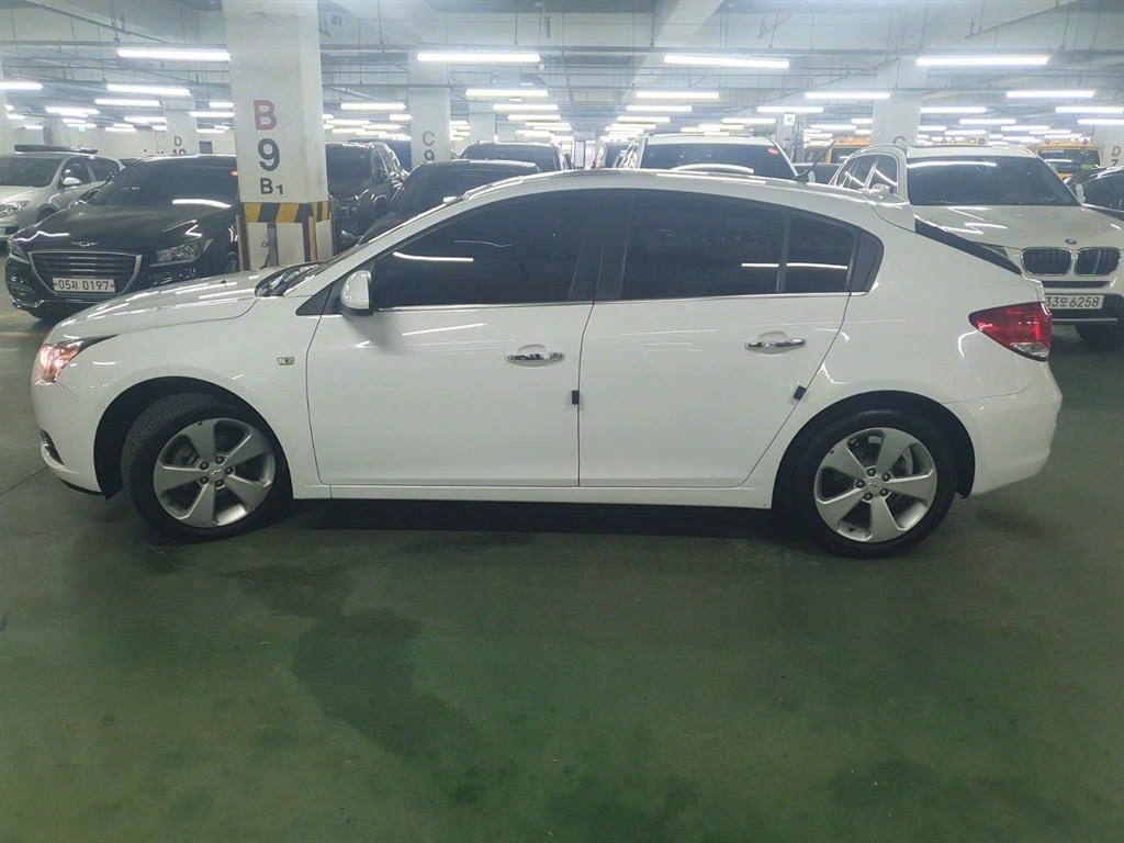 Chevrolet Cruise - Vista 7